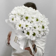 Шляпная коробка Белый лепесток