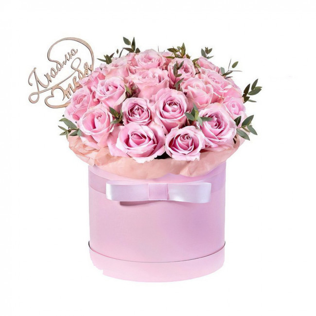 Букет цветов "Шляпная коробка Признание в любви"